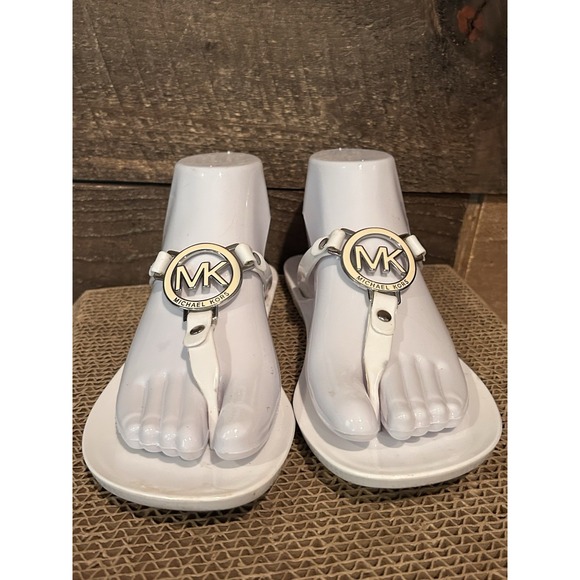 EUC Michael Kors MK Logo Jelly Thong Sandals Flip Flops White Size 6 - Picture 1 of 8